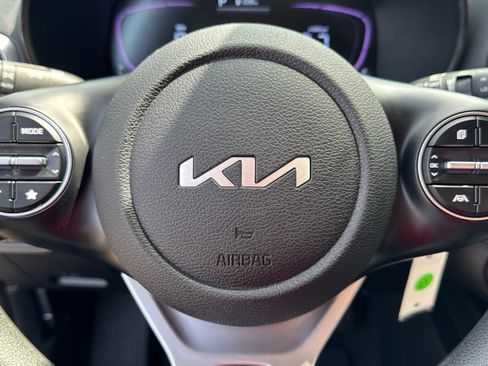 Used 2024 Kia Soul LX w/ Option Group 015 image 16