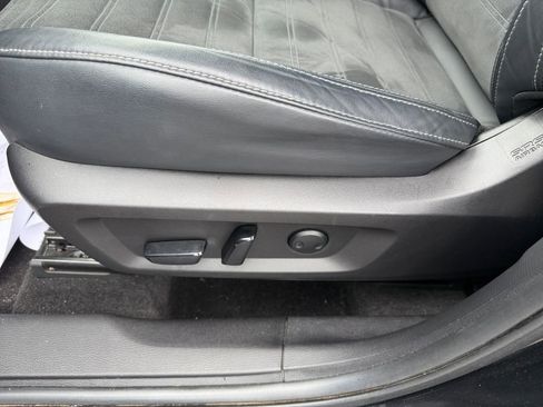 Used 2023 Mitsubishi Outlander SE AWD/4WD image 13