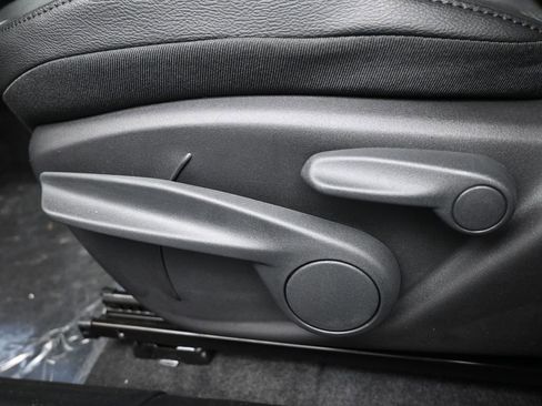 New 2026 Jeep Compass Latitude image 12