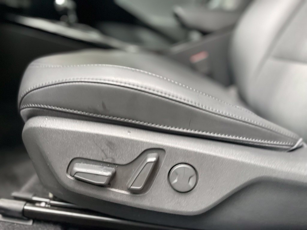 Used 2025 Kia Niro EX FWD image 11