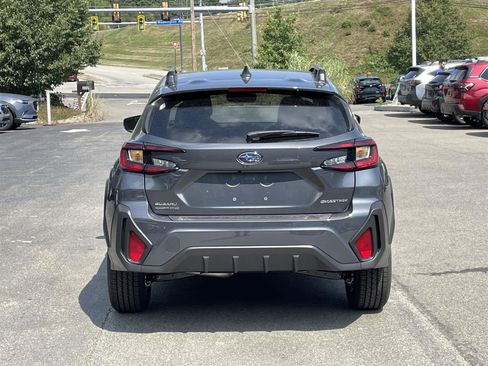 Used 2025 Subaru Crosstrek 2.0i Premium image 4