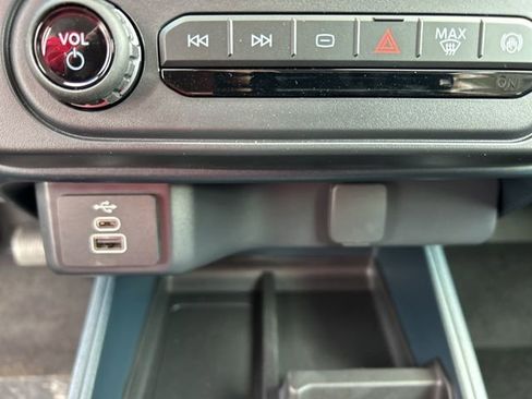 New 2026 Ford Maverick XL image 18