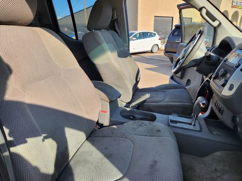 Used 2016 Nissan Frontier SV w/ SV Value Truck Package RWD image 14