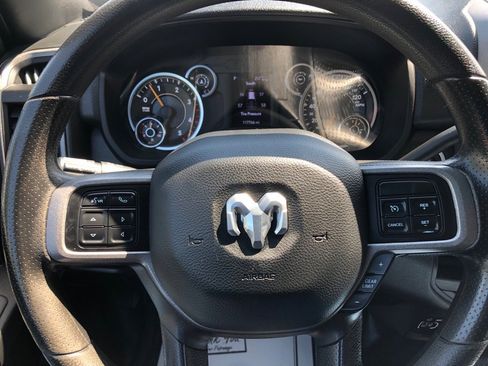 Used 2022 RAM 2500 Tradesman w/ Chrome Appearance Group AWD/4WD image 35