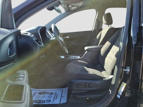 Used 2020 Chevrolet Equinox LT image 19
