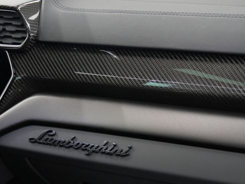 Used 2023 Lamborghini Urus S AWD/4WD image 33