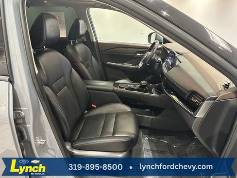 Used 2023 Nissan Rogue SL w/ SL Premium Package AWD/4WD image 8