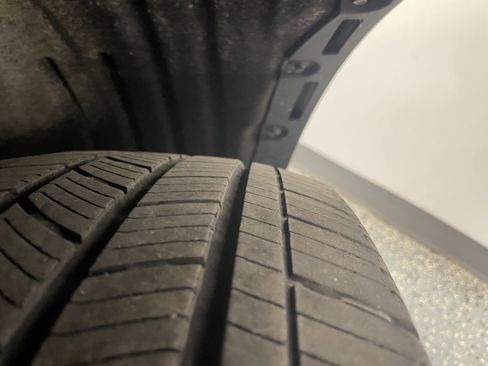 Used 2022 Ford Explorer XLT w/ Equipment Group 202A image 32