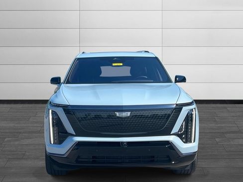 Used 2026 Cadillac Vistiq Sport w/ LPO, Floor Liner Package AWD/4WD image 8