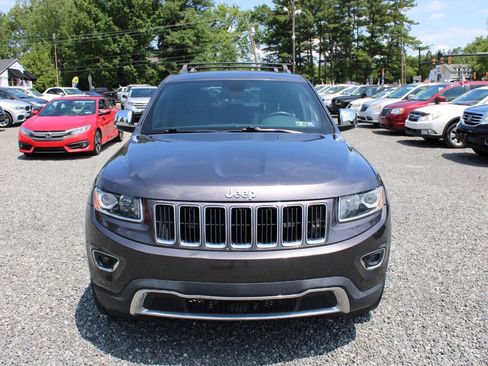 Used 2016 Jeep Grand Cherokee Limited AWD/4WD image 3