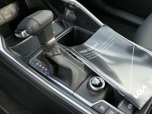 New 2026 Kia Sorento S FWD image 21