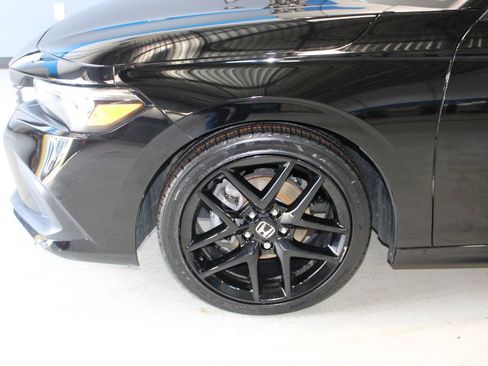 Used 2024 Honda Civic Sport image 6