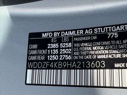 Used 2017 Mercedes-Benz E 300 4MATIC image 25