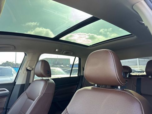 Certified 2022 Volkswagen Atlas SE image 17