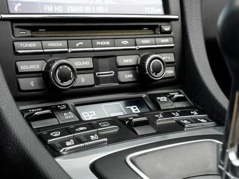 Used 2014 Porsche 911 Carrera image 16