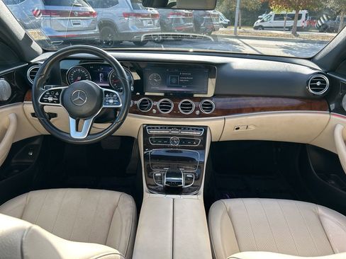 Used 2019 Mercedes-Benz E 300 w/ Premium 1 Package image 10