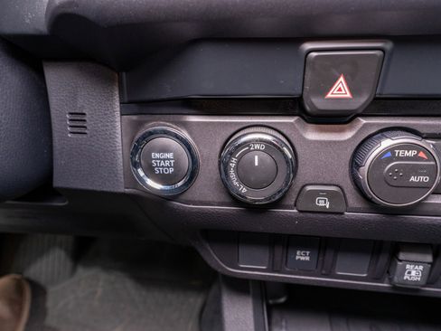 Used 2023 Toyota Tacoma TRD Off-Road w/ Black Out Package (TMS) image 21