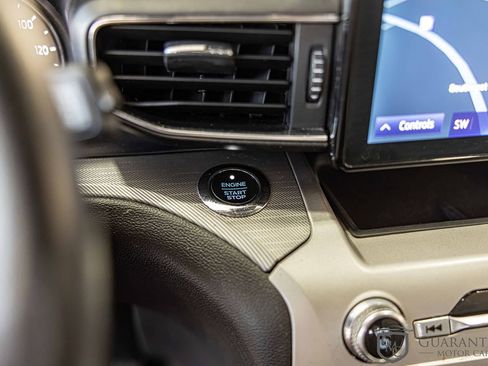 Used 2021 Ford Explorer XLT w/ Equipment Group 202A image 27