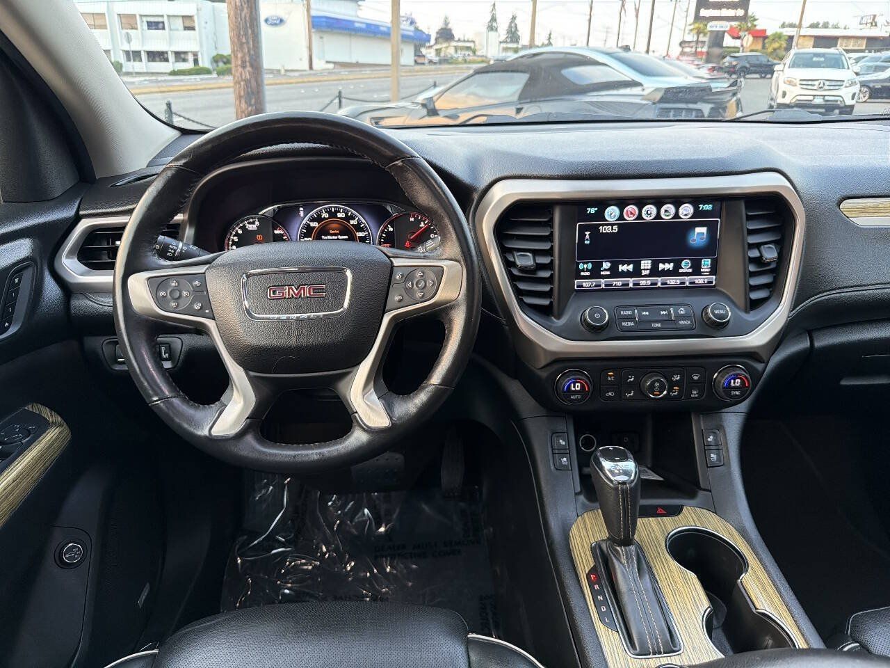 Used 2017 GMC Acadia Denali AWD/4WD image 27