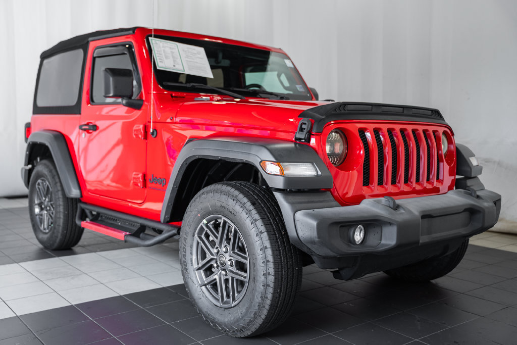 Certified 2023 Jeep Wrangler Sport AWD/4WD image 1