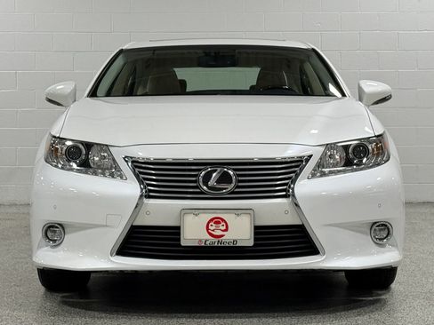 Used 2015 Lexus ES 350 w/ Luxury Package FWD image 3