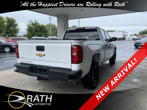 Used 2018 Chevrolet Silverado 1500 W/T w/ WT Convenience Package AWD/4WD image 6
