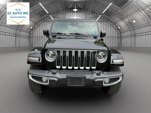 Used 2021 Jeep Wrangler Unlimited Sahara w/ Cold Weather Group AWD/4WD image 8