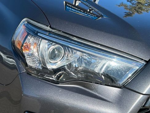Used 2020 Toyota 4Runner Nightshade image 31