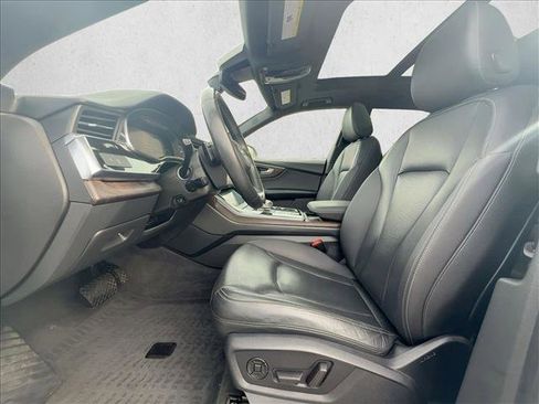 Used 2020 Audi Q8 Premium Plus image 17