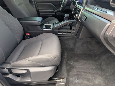 Used 2024 Toyota Tacoma SR5 AWD/4WD image 26