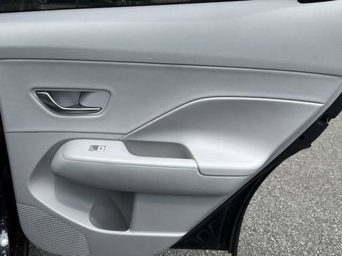 New 2026 Hyundai Kona Limited FWD image 16