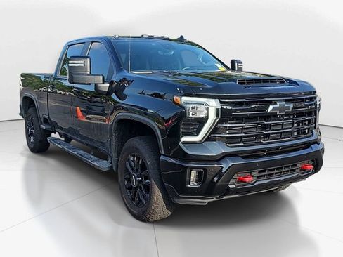Used 2026 Chevrolet Silverado 2500 LT w/ Trail Boss Package AWD/4WD image 1