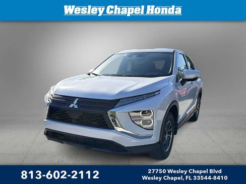 Used 2024 Mitsubishi Eclipse Cross ES AWD/4WD image 1