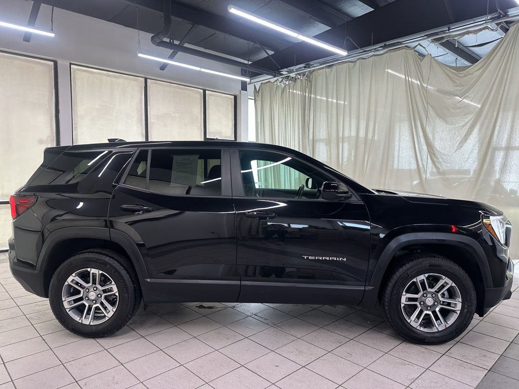 Used 2026 GMC Terrain Elevation FWD image 3