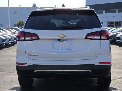 Used 2024 Chevrolet Equinox LT w/ LPO, Floor Liner Package FWD image 15