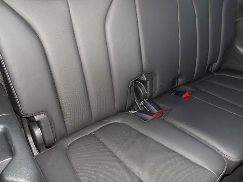 Certified 2022 Hyundai Palisade Calligraphy image 13