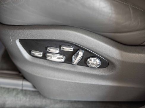 Used 2021 Porsche Cayenne GTS image 24