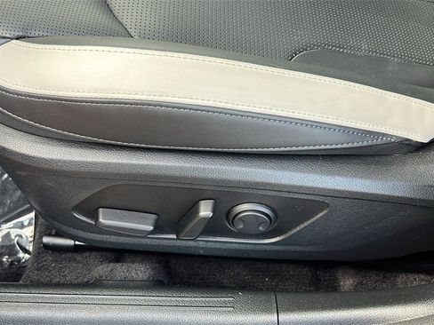 Used 2025 Kia K5 GT-Line w/ GT-Line Premium Package image 12