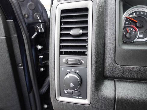 Used 2023 RAM 1500 Express w/ Wheel & Sound Group AWD/4WD image 58