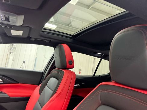 New 2026 Chevrolet Equinox EV RS image 19