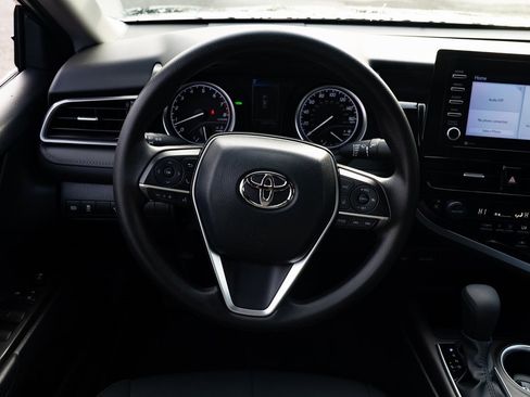 Used 2023 Toyota Camry LE image 11