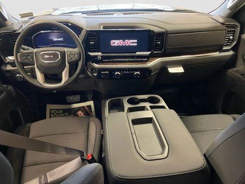 New 2025 GMC Sierra 1500 SLE image 11
