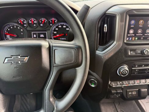 Used 2023 Chevrolet Silverado 1500 Custom Trail Boss AWD/4WD image 8