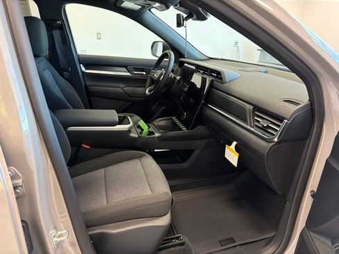 New 2027 GMC Terrain Elevation w/ Technology Package II AWD/4WD image 22