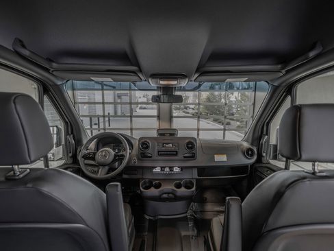New 2025 Mercedes-Benz Sprinter 3500 image 26