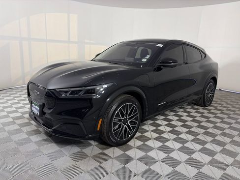 Certified 2024 Ford Mustang Mach-E Premium image 3