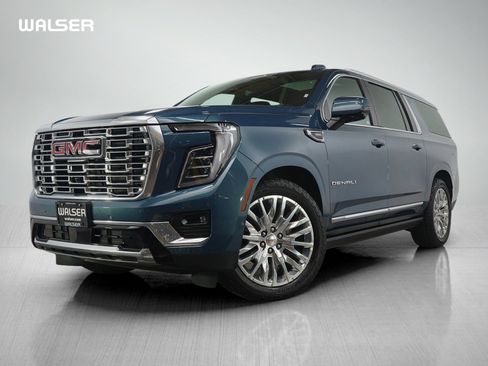Used 2025 GMC Yukon XL Denali w/ Denali Reserve Package AWD/4WD image 1