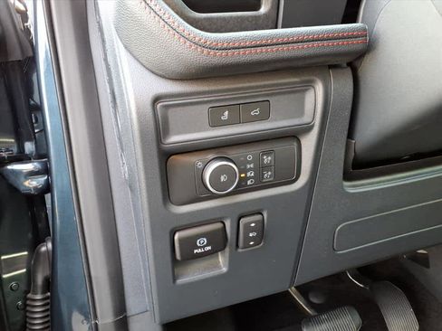 Used 2022 Ford Expedition Max Limited image 25