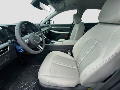 New 2026 Hyundai Sonata SEL FWD image 14