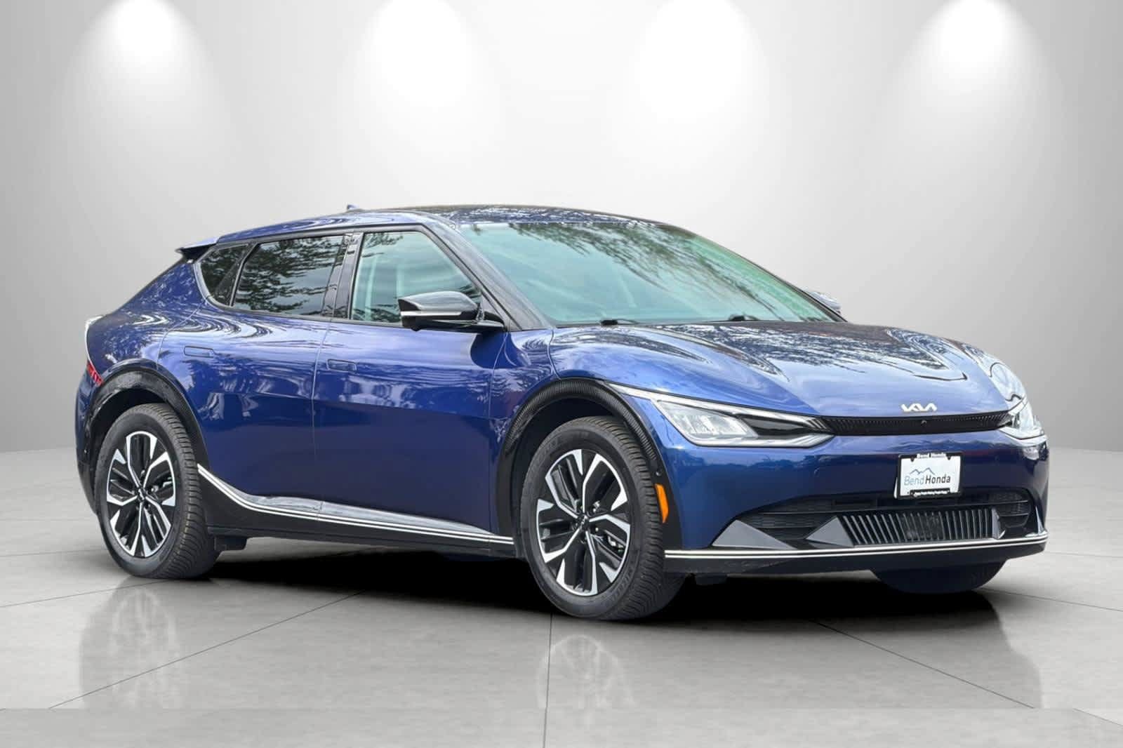 Used 2022 Kia EV6 Wind w/ Wind Technology Package AWD/4WD image 9